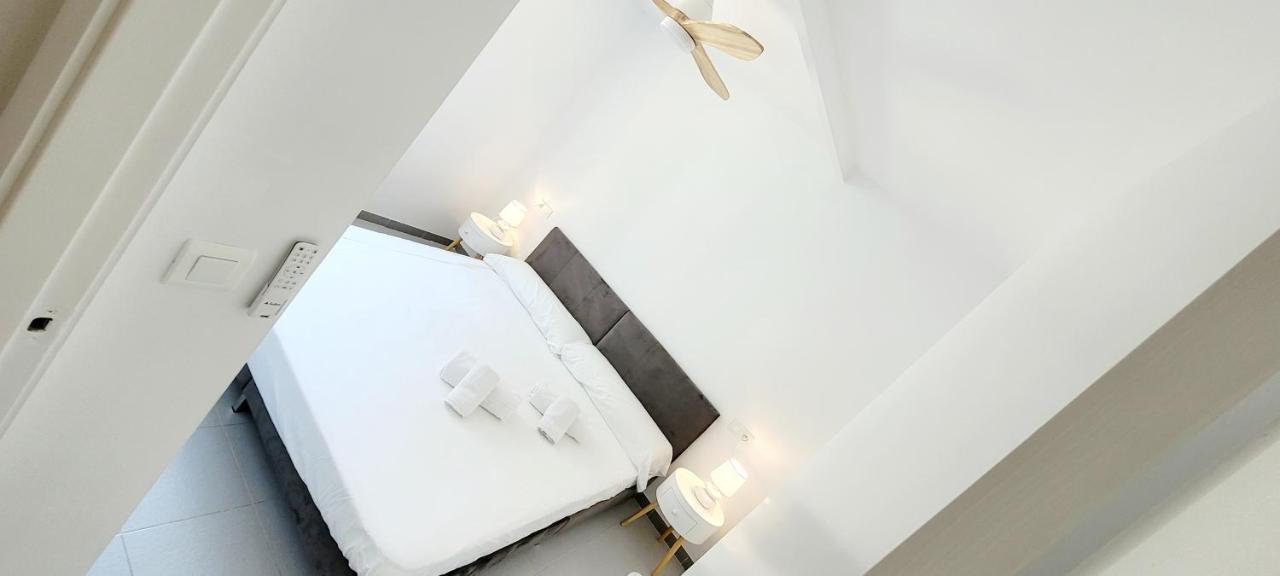 Precioso Apartamento Reformado En 1Ra Linea De Mar Sin Vistas Calella De Palafrugell Eksteriør billede
