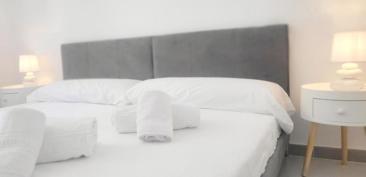 Precioso Apartamento Reformado En 1Ra Linea De Mar Sin Vistas Calella De Palafrugell Eksteriør billede