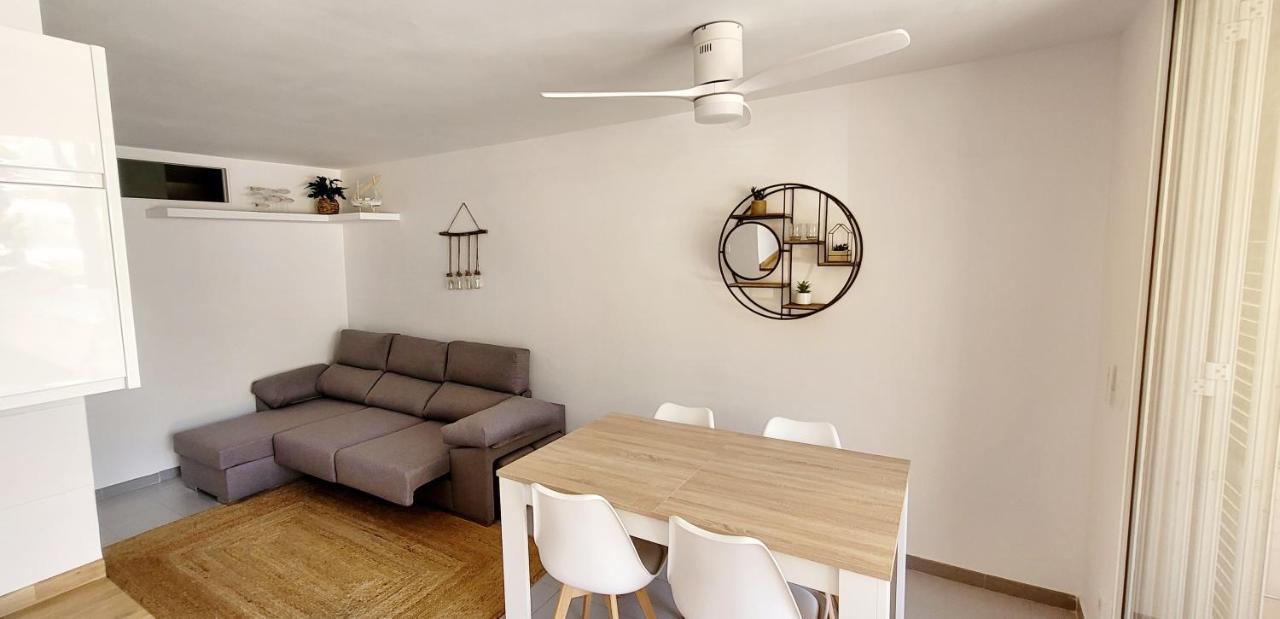 Precioso Apartamento Reformado En 1Ra Linea De Mar Sin Vistas Calella De Palafrugell Eksteriør billede
