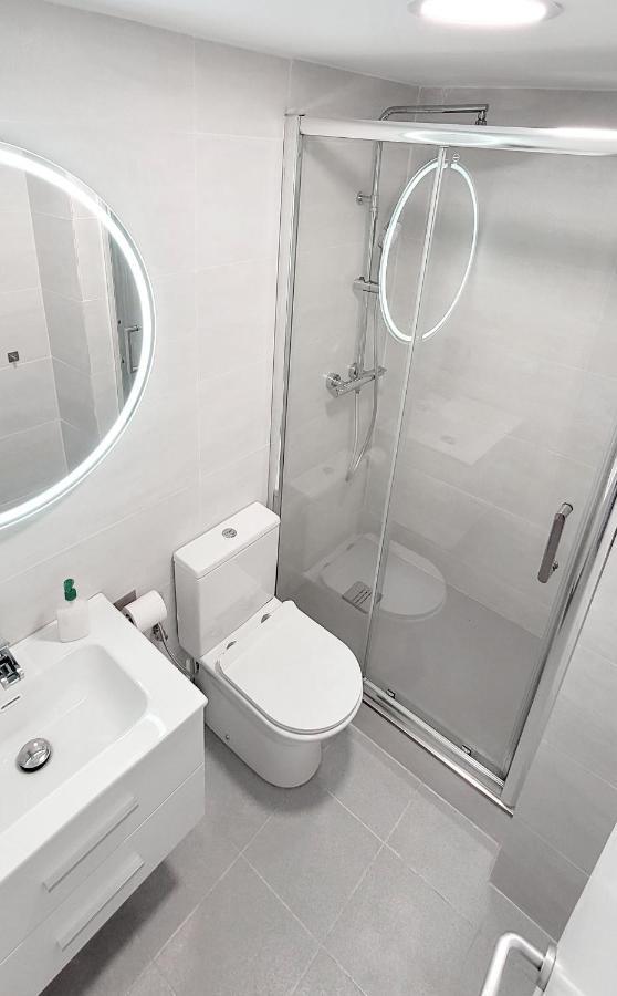 Precioso Apartamento Reformado En 1Ra Linea De Mar Sin Vistas Calella De Palafrugell Eksteriør billede
