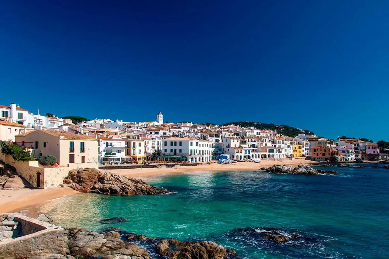 Precioso Apartamento Reformado En 1Ra Linea De Mar Sin Vistas Calella De Palafrugell Eksteriør billede